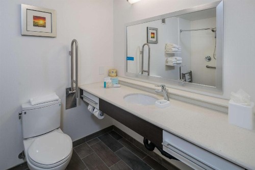 Hampton Inn Livermore - image 50