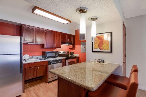SenS Suites Livermore SureStay Collection by Best Western - image 19