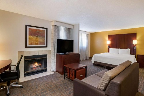 SenS Suites Livermore SureStay Collection by Best Western - image 25