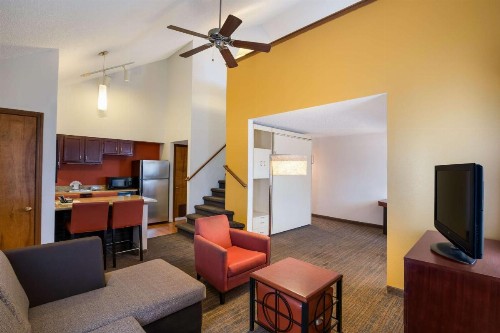 SenS Suites Livermore SureStay Collection by Best Western - image 33