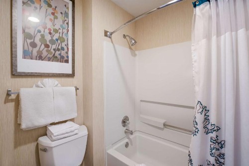 SenS Suites Livermore SureStay Collection by Best Western - image 44