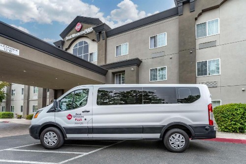 Best Western Plus Vineyard Inn - image 13