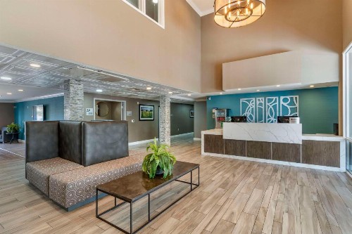 Best Western Plus Vineyard Inn - image 17