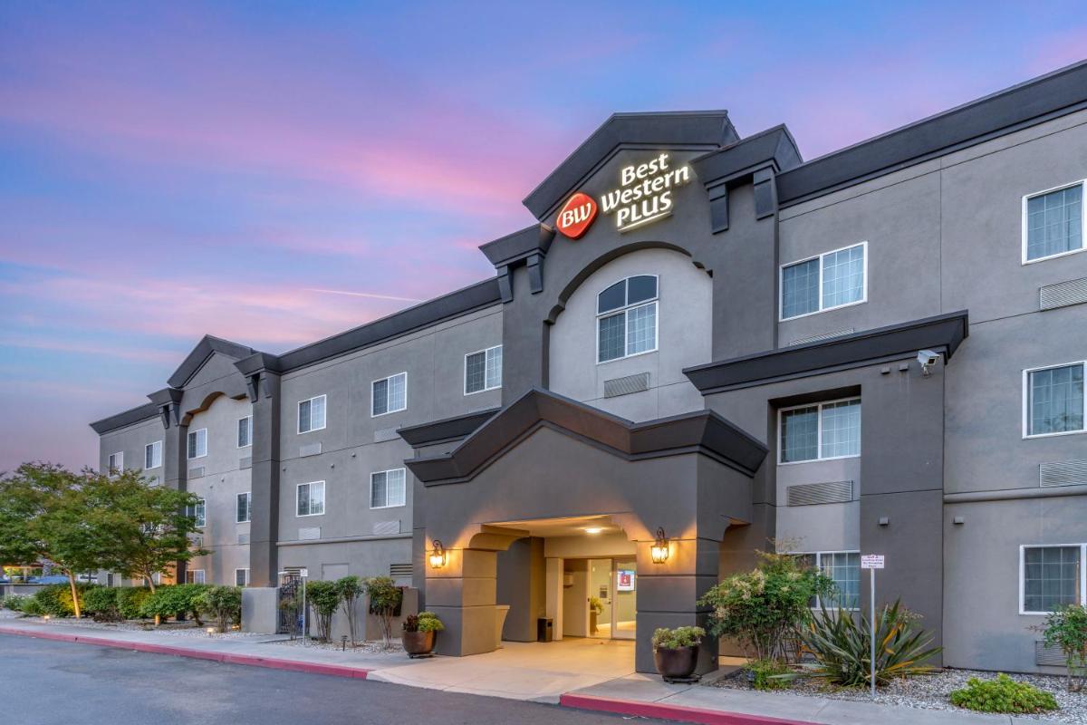 Best Western Plus Vineyard Inn - image 2