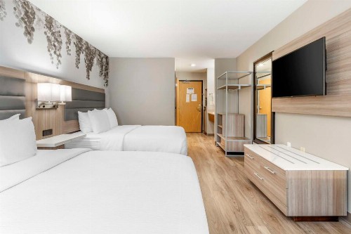 Best Western Plus Vineyard Inn - image 43