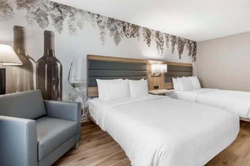 Best Western Plus Vineyard Inn - image 45