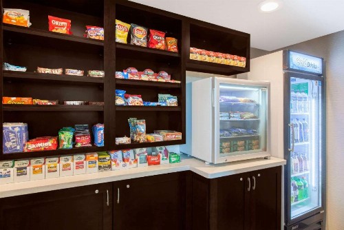 Hawthorn Suites by Wyndham Livermore - image 10