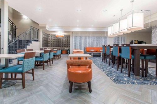 Hawthorn Suites by Wyndham Livermore - image 22