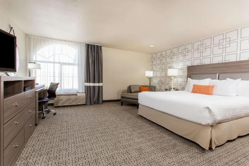 Hawthorn Suites by Wyndham Livermore - image 33
