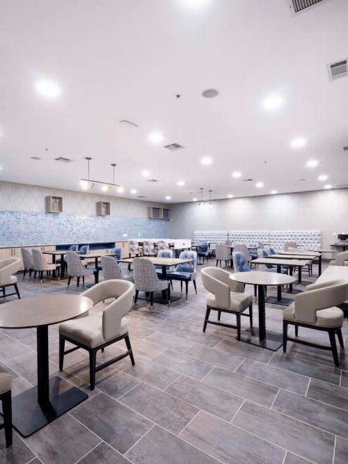 Premiere Suites - image 14