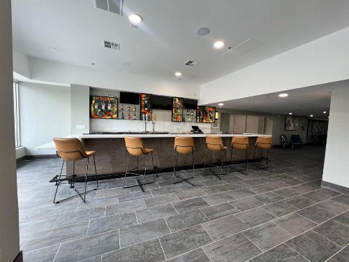 Premiere Suites - image 2