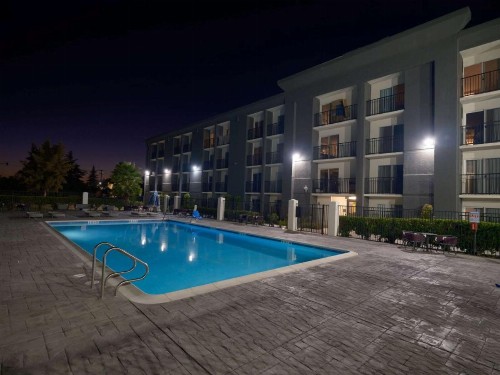 Premiere Suites - image 23