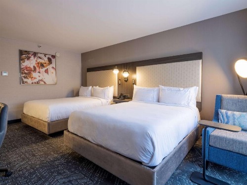 Premiere Suites - image 31