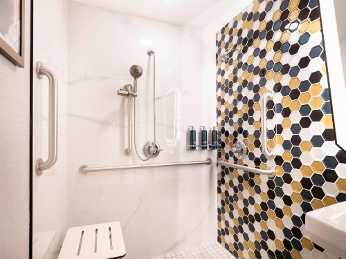 Premiere Suites - image 34