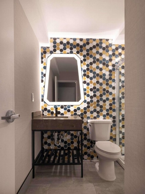 Premiere Suites - image 4