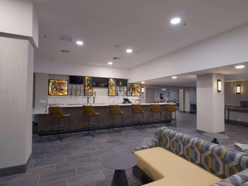 Premiere Suites - image 8