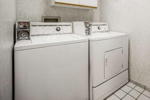 Comfort Inn Livingston - image 3