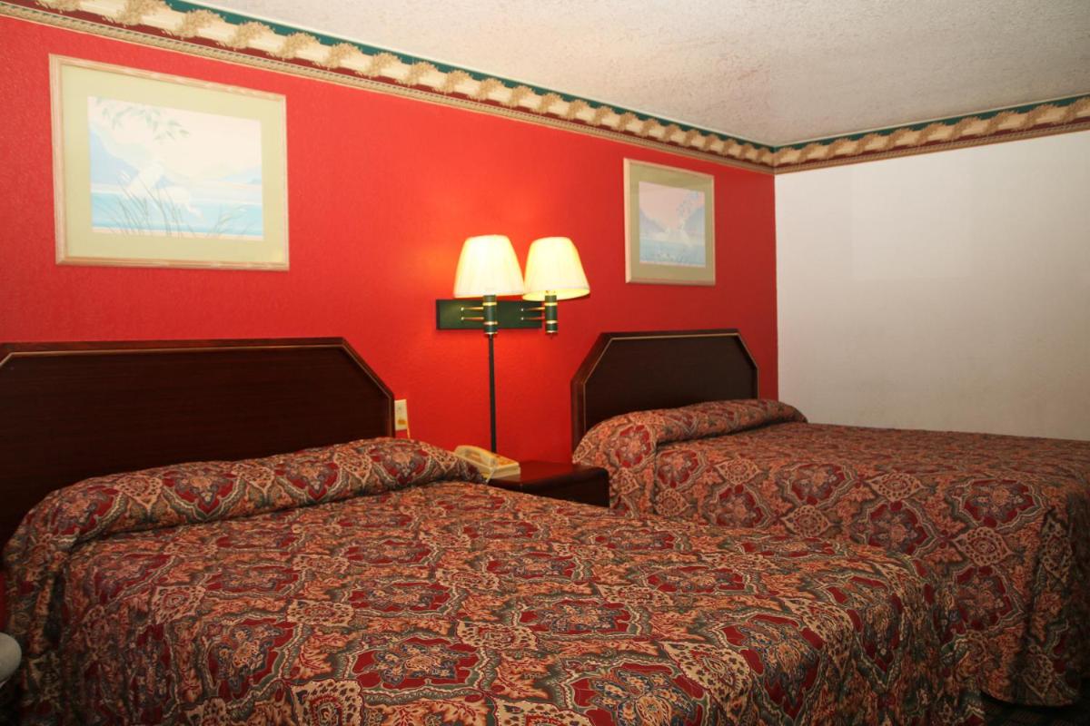 Lone Star Inn Llano - image 6