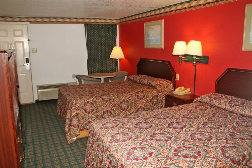Lone Star Inn Llano - image 7