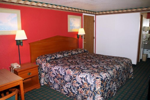Lone Star Inn Llano - image 8