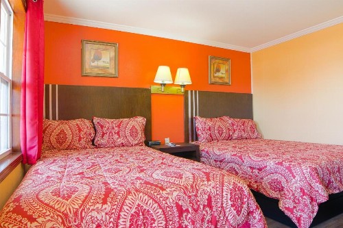 Economy Inn - image 34