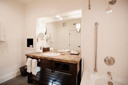 Wine & Roses Hotel Restaurant Spa Lodi - image 19