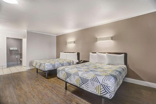 Motel 6-Lodi CA - image 2