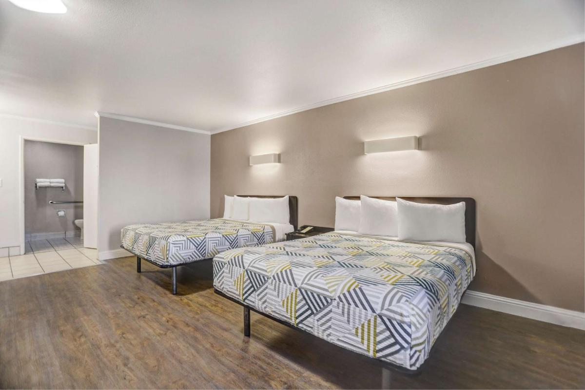 Motel 6-Lodi CA - image 2