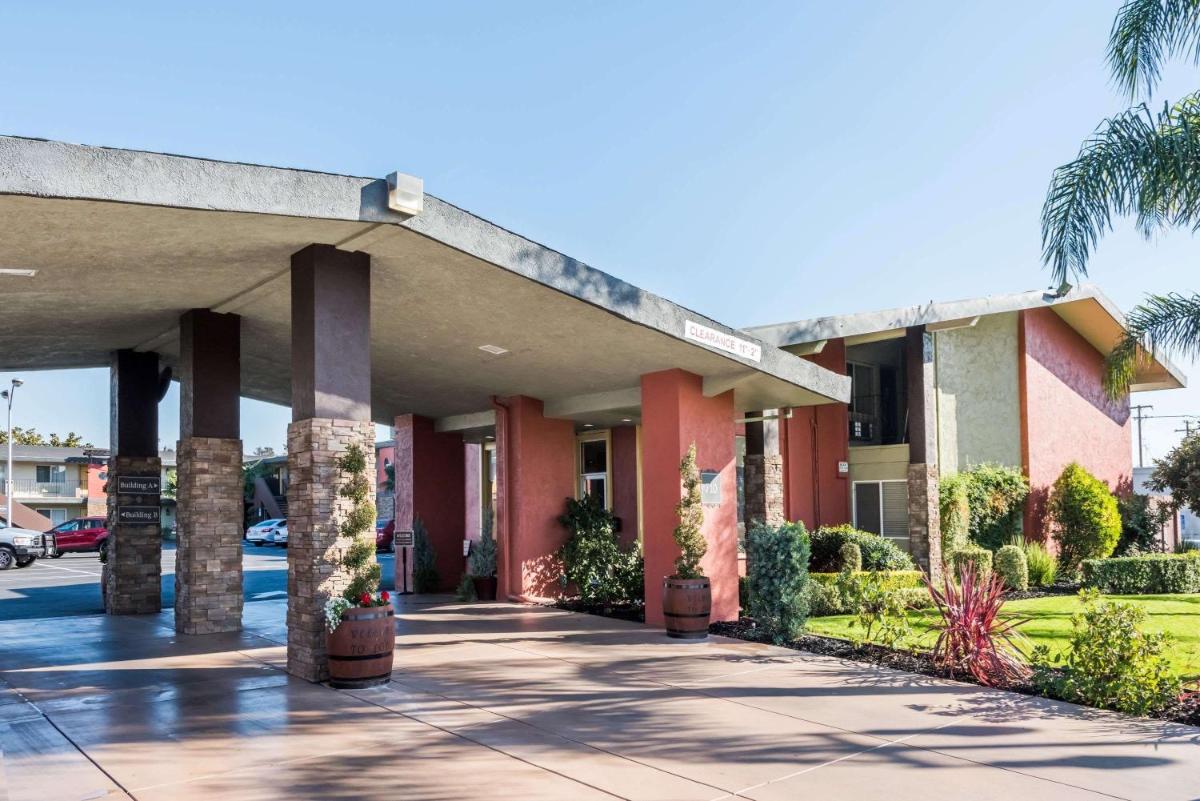 Days Inn & Suites by Wyndham Lodi - main image