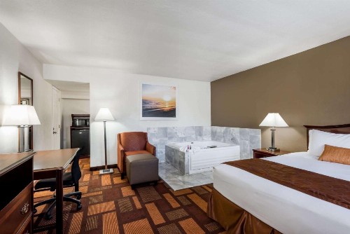 Days Inn & Suites by Wyndham Lodi - image 13