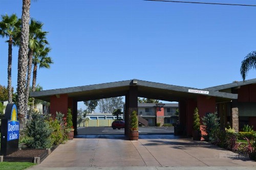 Days Inn & Suites by Wyndham Lodi - image 25