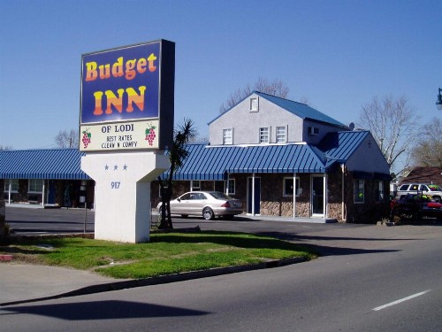 Budget Inn of Lodi - image 24
