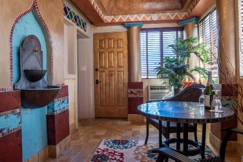 The Anniversary Inn - Logan - image 14