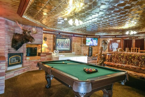 The Anniversary Inn - Logan - image 18