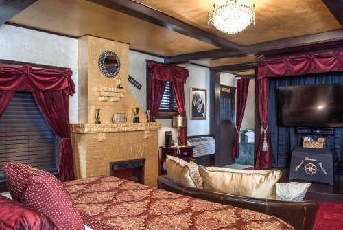 The Anniversary Inn - Logan - image 19
