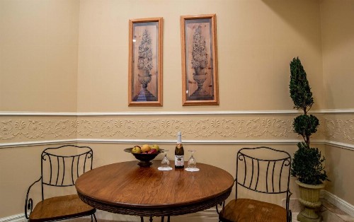 The Anniversary Inn - Logan - image 2