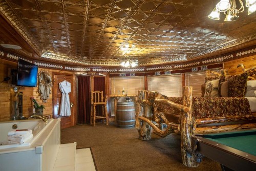 The Anniversary Inn - Logan - image 25