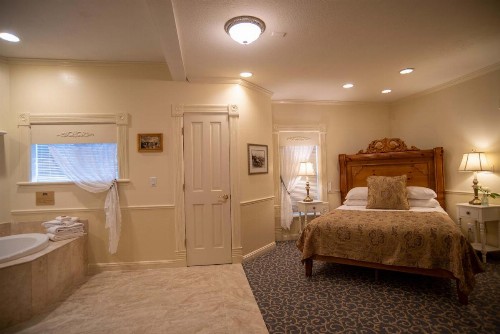 The Anniversary Inn - Logan - image 4