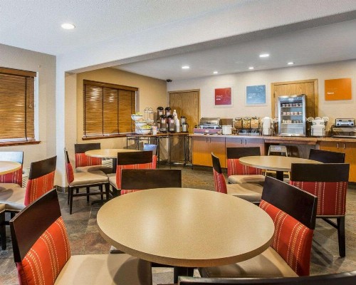 Quality Inn Lone Pine near Mount Whitney - image 22