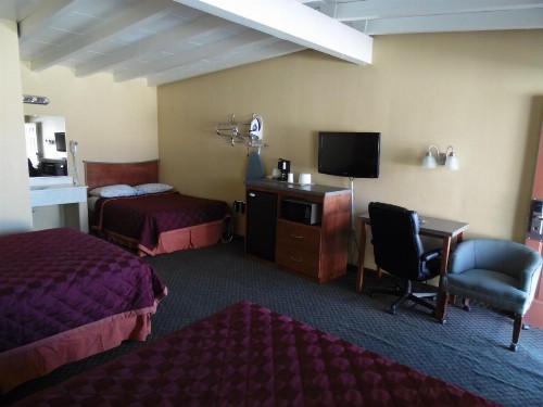 Trails Motel - image 40