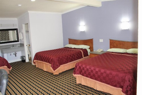 Trails Motel - image 42