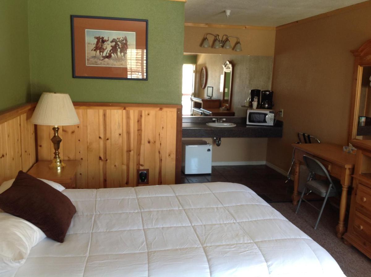 Whitney Portal Hostel And Hotel - image 3