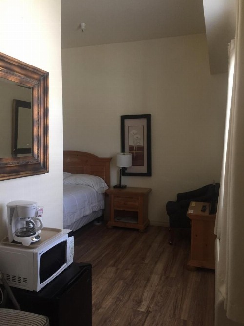 Whitney Portal Hostel And Hotel - image 32