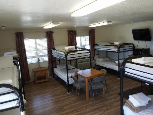 Whitney Portal Hostel And Hotel - image 8