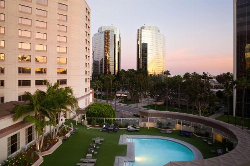 Hilton Long Beach Hotel - image 10
