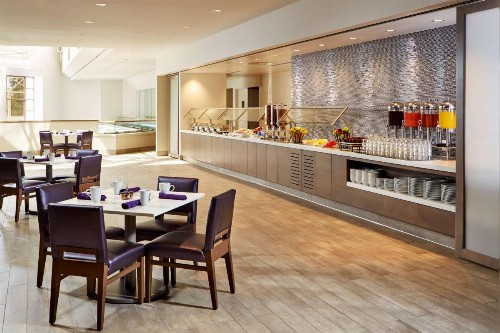 Hilton Long Beach Hotel - image 18