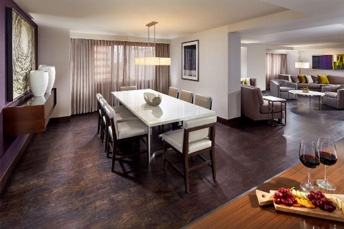 Hilton Long Beach Hotel - image 21