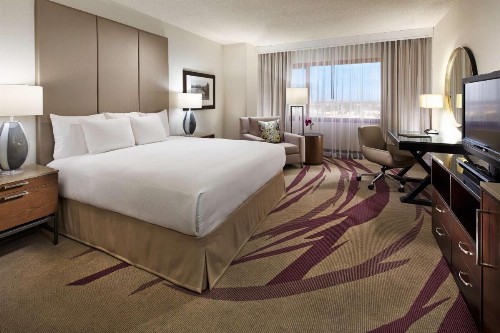 Hilton Long Beach Hotel - image 42