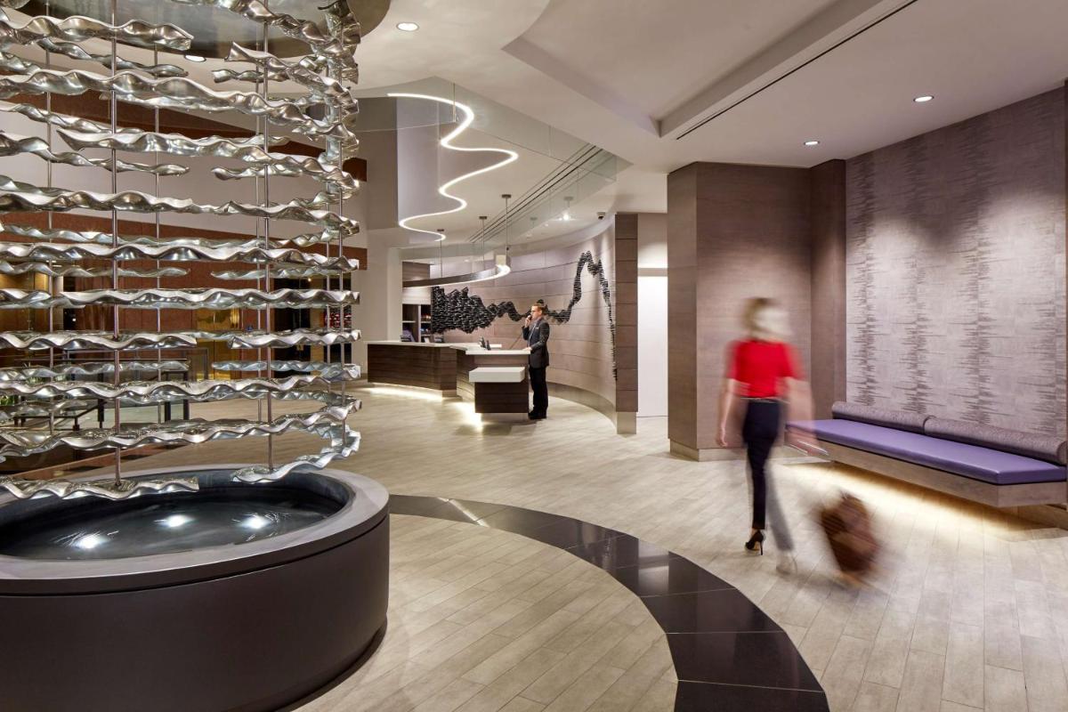 Hilton Long Beach Hotel - image 7