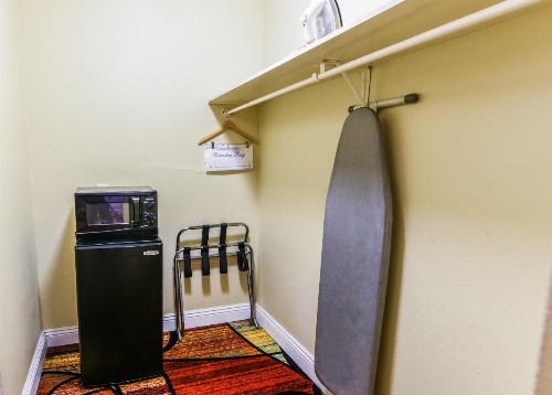 Vagabond Inn Long Beach - image 6